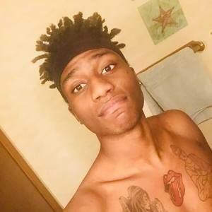 Meet your Posher, Dereck